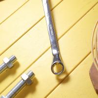 得力工具DL33218镜面双梅花扳手17x19mm